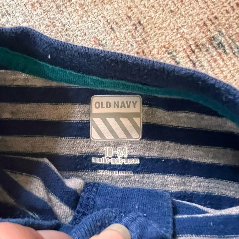 Old Navy Blue and Gray Long Sleeve Tee